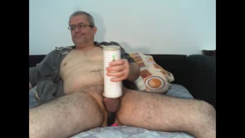 Snapshot of eyes12 chatting on February 19, 6:44 am GEORGE online show from February 19, 6:44 am