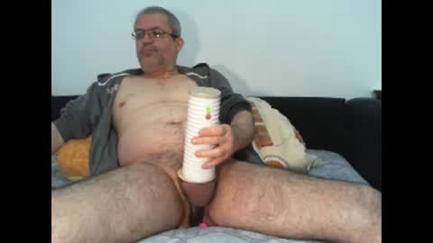 Snapshot of eyes12 chatting on February 20, 3:01 am GEORGE online show from February 20, 3:01 am