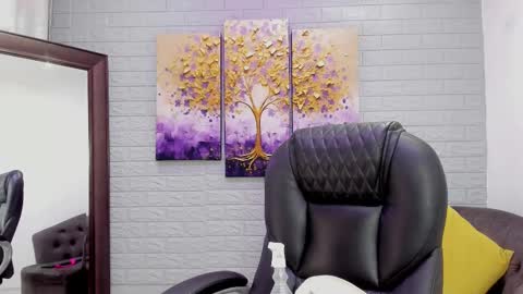      online show from November 9, 5:26 pm