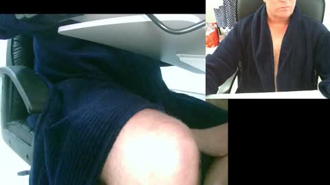 Snapshot of ezondi1 chatting on January 24, 10:08 pm EZONDI online show from January 24, 10:08 pm