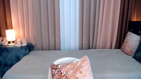 UR SWEET EZRA online show from January 5, 8:00 am