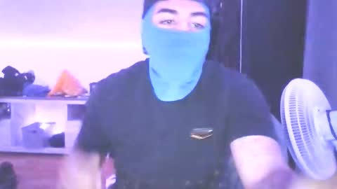 ezzteban935 online show from April 11, 1:32 am