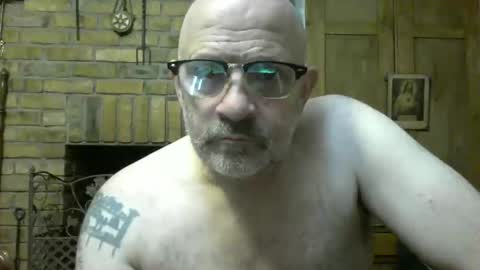 f1zzeek online show from February 2, 10:50 pm