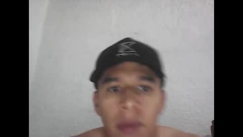 R online show from April 28, 6:23 pm