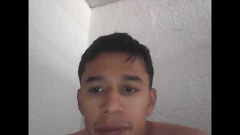 R online show from April 21, 3:19 pm