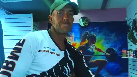 fabxxxl online show from October 8, 2:45 pm