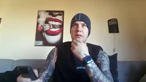 Dennis online show from November 7, 9:45 am