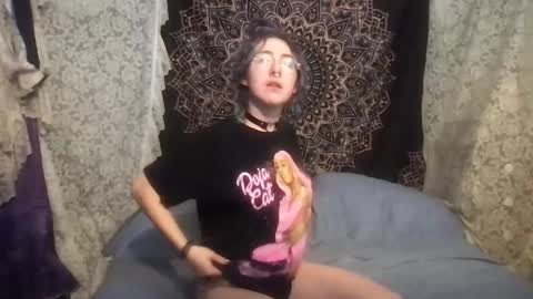 Fae online show from January 25, 7:49 am