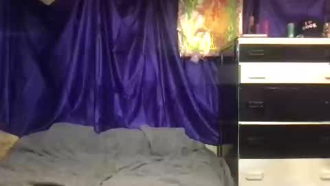 Fae online show from February 26, 2:38 pm