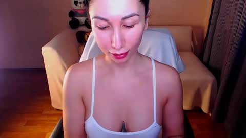 Elli  online show from October 7, 10:50 pm