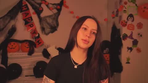 fairy_nine online show from November 3, 4:02 am