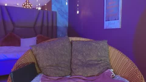 FAIRY online show from March 5, 9:24 pm