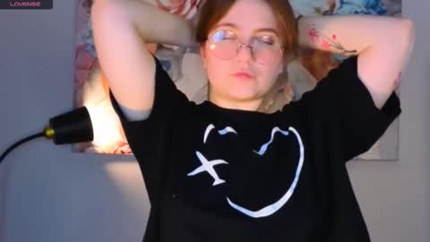 Tara online show from December 3, 9:04 pm