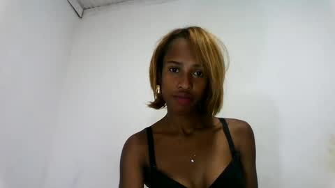 fallinah01 online show from July 23, 5:27 am