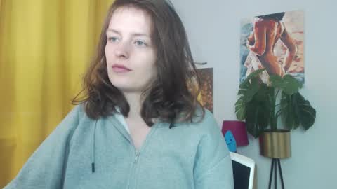 Nadine online show from September 29, 5:17 am