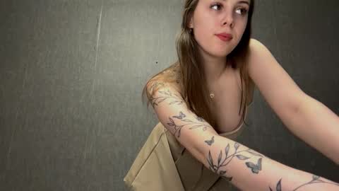 Maria online show from December 3, 2:29 pm