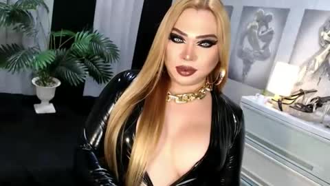 vana online show from March 10, 6:01 pm