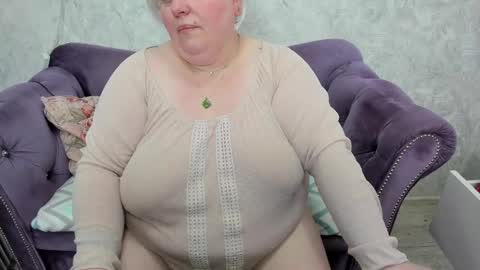 fashiona online show from January 30, 3:44 am