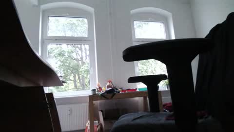 Snapshot of fat_bubble chatting on September 21, 4:44 pm Fat Bernd online show from September 21, 4:44 pm