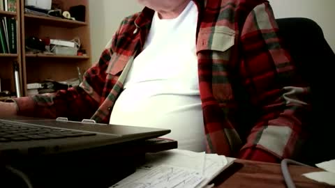 fatbellyitalian3 online show from December 16, 10:05 pm