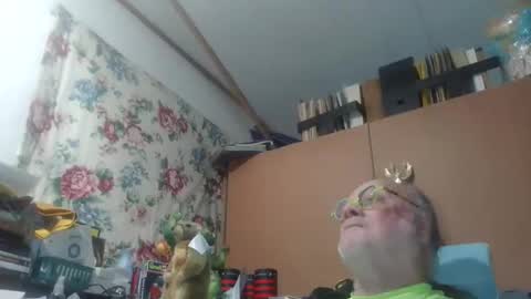 Fred. online show from May 15, 11:01 pm