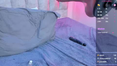     online show from October 6, 9:10 pm