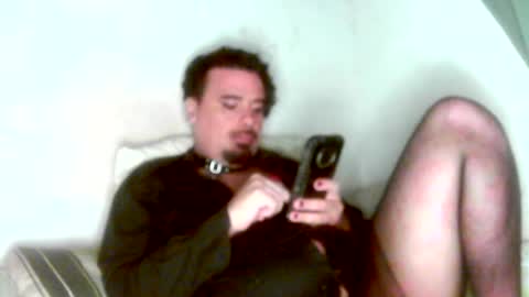 Faux Feitico VSW online show from March 29, 2:19 pm