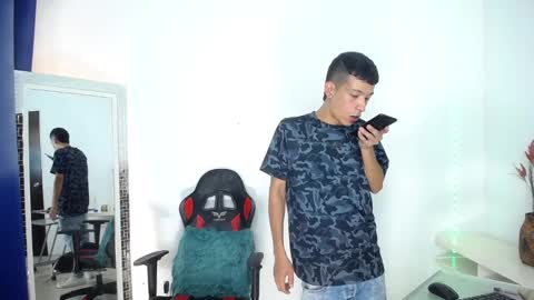 Favel Gomez online show from December 21, 7:38 pm
