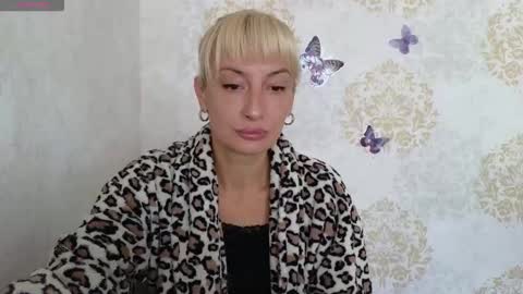 favorite_angel online show from September 28, 9:51 am