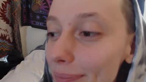 Mossfairy online show from October 11, 6:22 pm