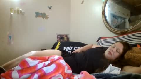 feastonme00 online show from June 28, 2:24 pm