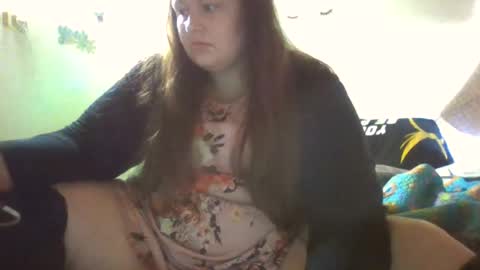 feastonme00 online show from June 26, 10:04 pm