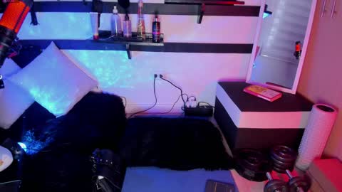 feel_the_touch online show from January 31, 8:43 pm