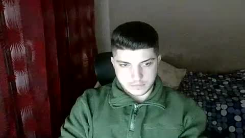 Slut-Boy online show from December 28, 11:05 pm
