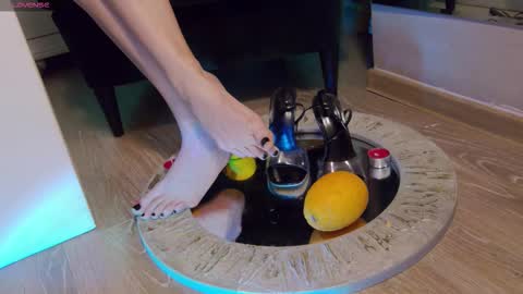 FeetVibe online show from October 9, 7:47 am