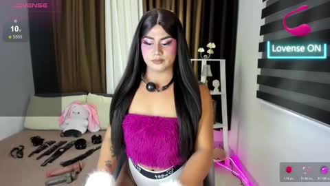 FELLY online show from March 9, 5:06 pm