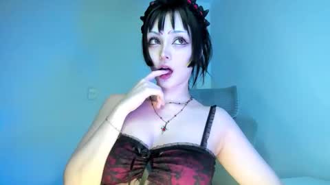 LUNA  UPDATE  Ill be back soon still recovering but feeling better . online show from November 5, 4:36 am