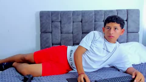 felipehot_gonzales online show from October 13, 12:51 pm