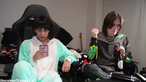 felix0420 online show from December 28, 4:30 am