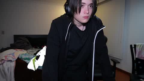 felix0420 online show from December 13, 8:51 am