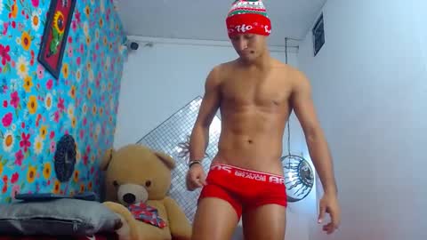 INSTA DAVID ESCOBARZ online show from December 28, 5:44 am