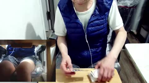 felixlau online show from February 9, 5:05 pm