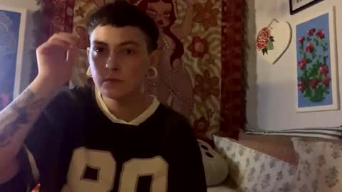 felixxx online show from April 28, 4:50 am