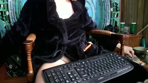 Snapshot of fellatioauto chatting on February 8, 5:18 pm hungnsexy online show from February 8, 5:18 pm