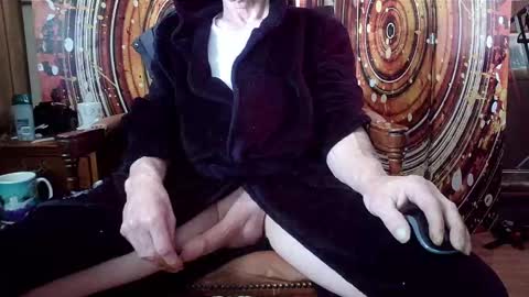 Snapshot of fellatioauto chatting on February 9, 10:11 pm hungnsexy online show from February 9, 10:11 pm