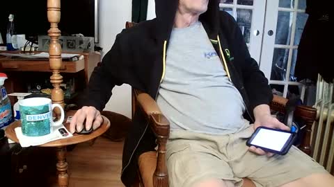 Snapshot of fellatioauto chatting on March 5, 6:56 pm hungnsexy online show from March 5, 6:56 pm