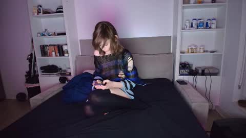 femboyflowers online show from February 15, 2:25 am