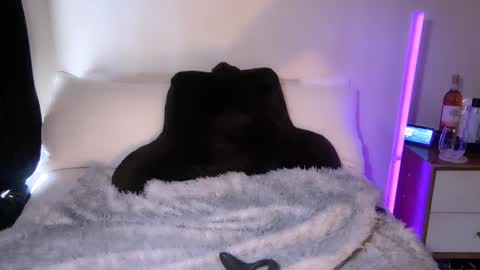 Snapshot of femgirl99 chatting on February 14, 7:33 pm this is justice tricia a bigelow. she was fucking my husband tom girardi online show from February 14, 7:33 pm