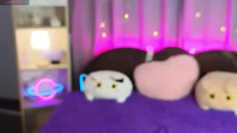 Fenilea online show from January 8, 10:15 pm