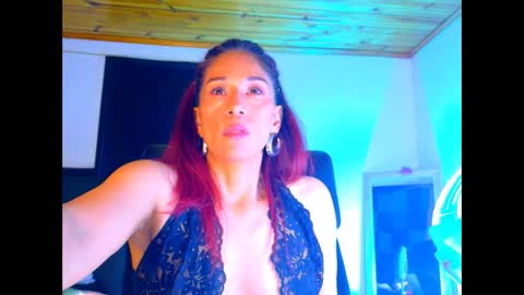 stefannia online show from October 12, 2:15 am